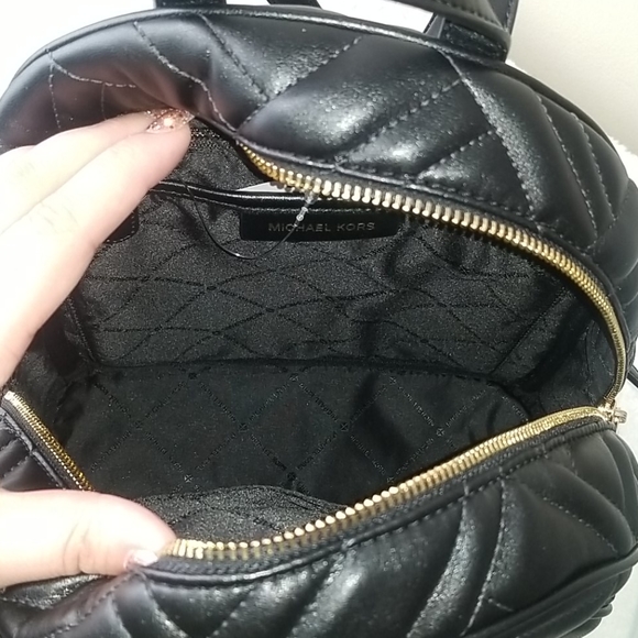 MK | Abbey Medium Quilted Leather Backpack - Picture 3 of 3